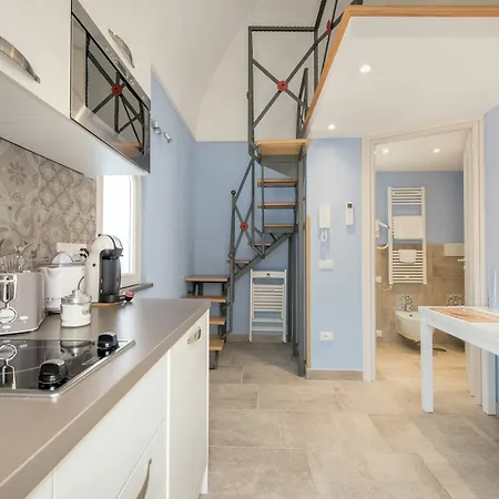Mami Luroviga Apartment