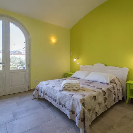 Mami Luroviga Apartment