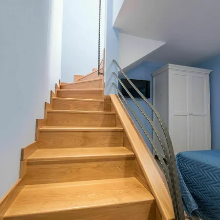 Apartment Mami Luroviga *